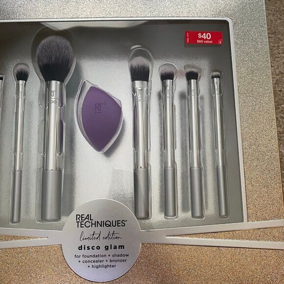Real Techniques Disco Glam Brush Set Makeup Brushes Make Up Face Skin MUA NEW - Picture 5 of 11